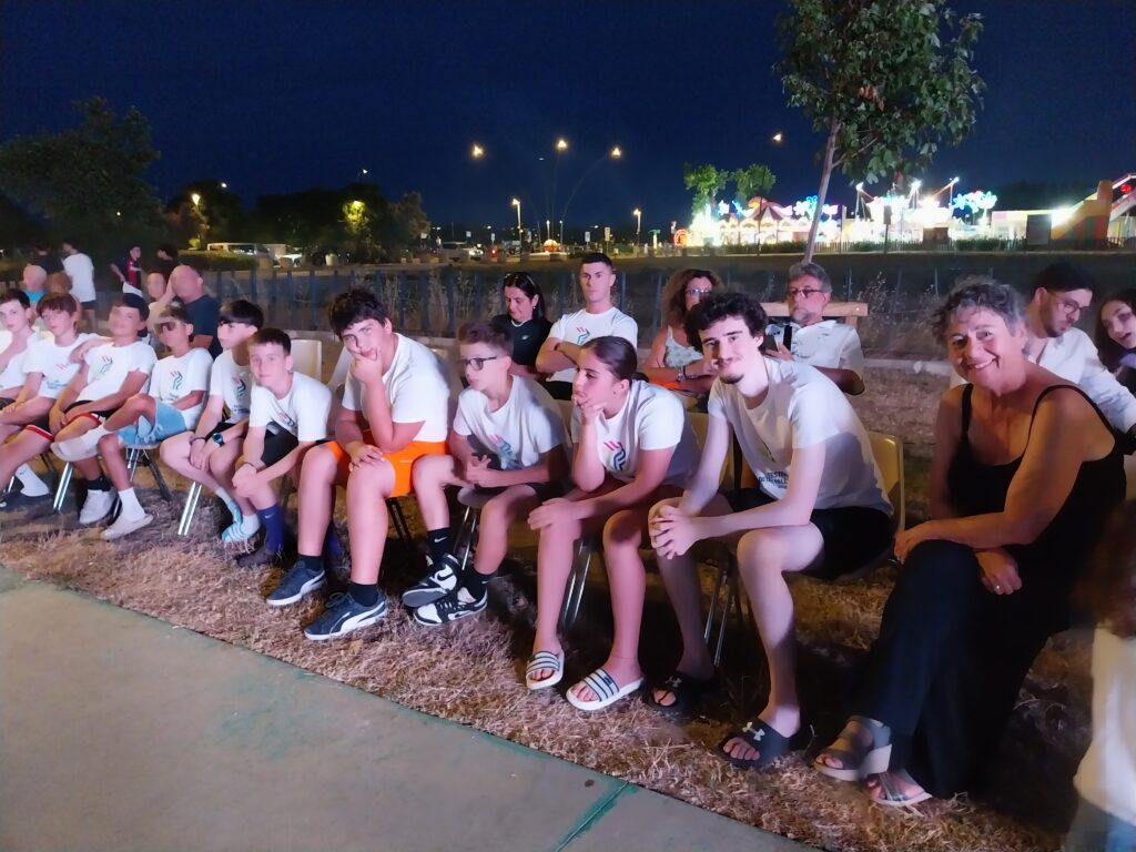 La comitiva del Bondone seduta in prima fila alla serata all'aperto del Festival